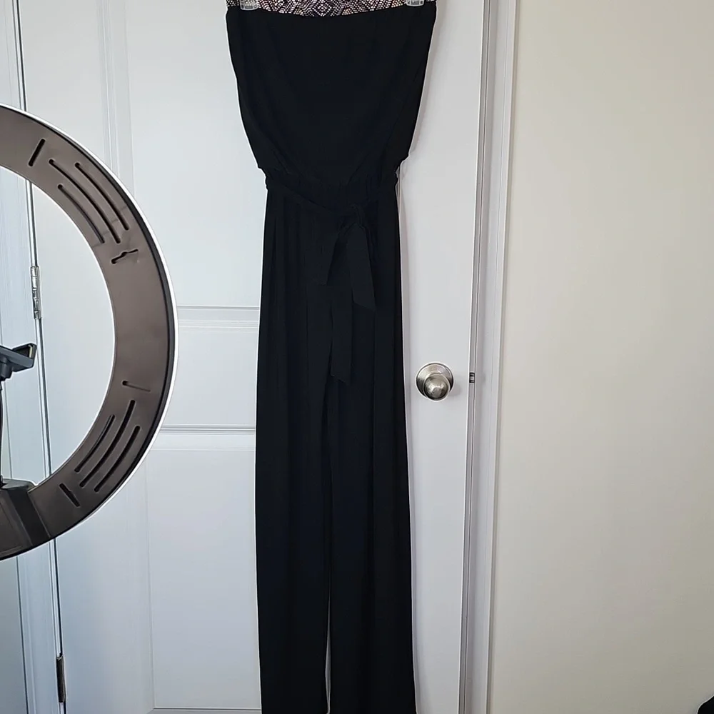 WHITE HOUSE | BLACK MARKET | WOMEN BLACK STRAPLESS EMBELLISHED JUMPSUIT SIZE 2 - Picture 1 of 7